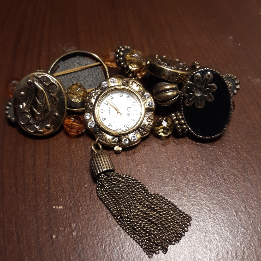 Watch - Picture 5 of 8